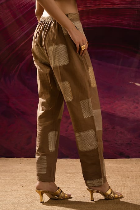 Buy_Banana Labs_Brown Cotton Zari Scoop Neck Line Weave Handblock Printed Kurta Pant Set 