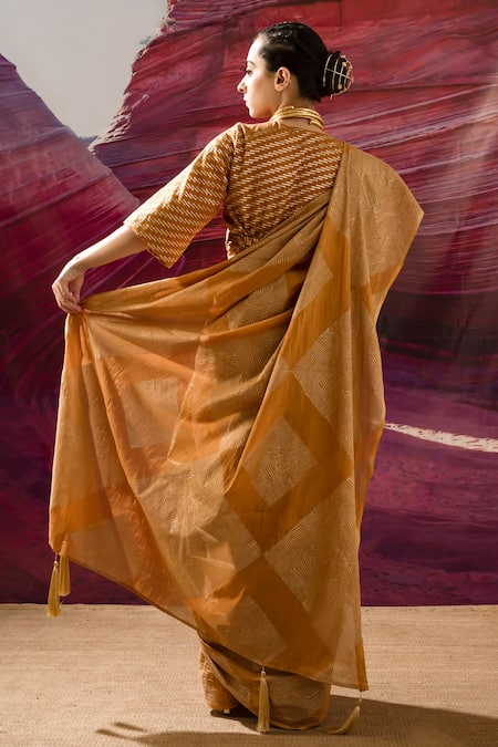 Banana Labs Handblock Print Saree With Zari Blouse 