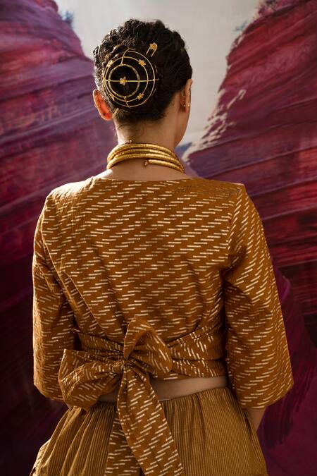 Buy_Banana Labs_Yellow Cotton, Silk Tassels, Zari V-neck Handblock Print Saree With Blouse 