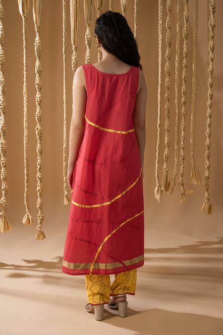 Shop_Banana Labs_Pink Cotton Applique Round Neck Handblock Print Kurta Overlay Shrug Set _at_Aza_Fashions