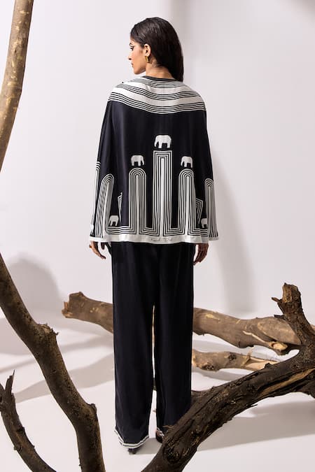 Kamaali Pret Kavi Geometric Print Cape Top With Pant 