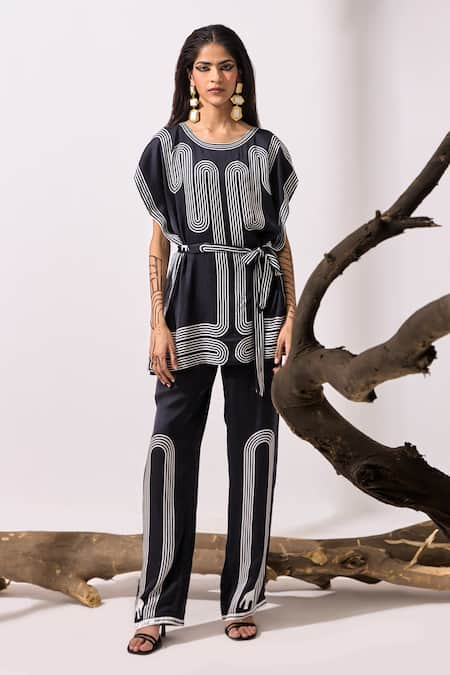 Kamaali Pret Cairo Placement Print Kaftan Top With Pant 