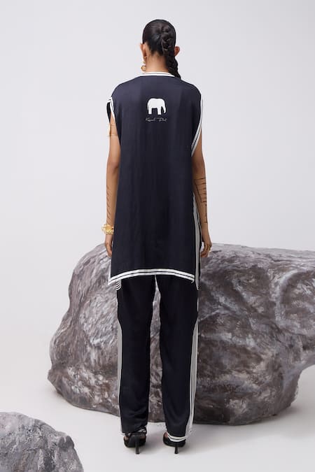 Kamaali Pret Abigail Elephant Print Long Top 