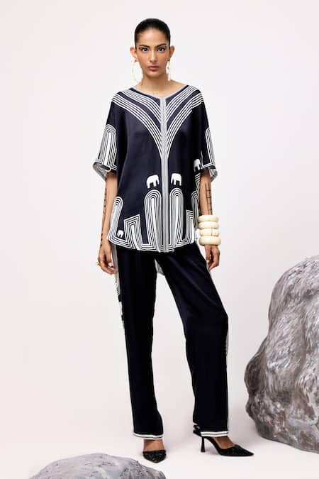 Buy_Kamaali Pret_Black Cupro Printed Elephant V-neck Gaja Oversized Top _Online_at_Aza_Fashions