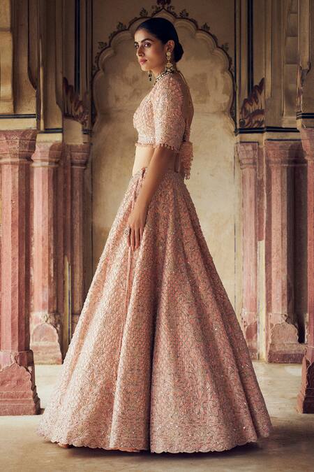 Nitika Gujral Peach Taffeta, Net Jaali Dabka Combination Embroidered Bridal Lehenga Set Online at Aza Fashions Nitika Gujral_Peach Taffeta, Net Jaali Dabka Combination Embroidered Bridal Lehenga Set _Online_at_Aza_Fashions