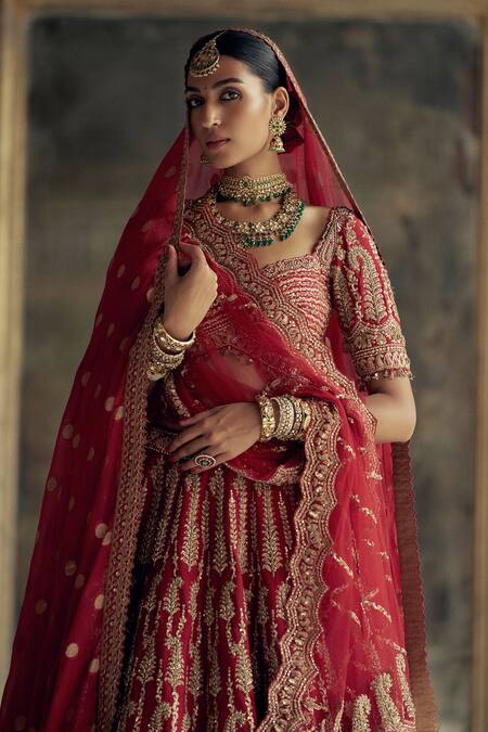 Nitika Gujral Red Silk, Net Beads, Sequins Paisley Vine Dabka Embroidered Bridal Lehenga Set Online at Aza Fashions Nitika Gujral_Red Silk, Net Beads, Sequins Paisley Vine Dabka Embroidered Bridal Lehenga Set _Online_at_Aza_Fashions