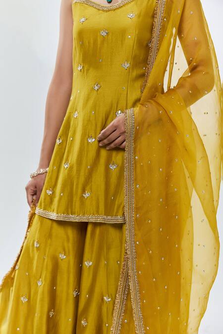 Buy Priyal Prakash Yellow Chanderi, Silk Organza Gota Patti, Zari Sweetheart Embroidered Kurta Set Online at Aza Fashions Buy_Priyal Prakash_Yellow Chanderi, Silk Organza Gota Patti, Zari Sweetheart Embroidered Kurta Set _Online_at_Aza_Fashions