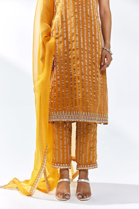 Priyal Prakash_Grey Chanderi, Silk Organza, Cotton Zari, Gota Patti Stripe Woven Kurta Set _at_Aza_Fashions