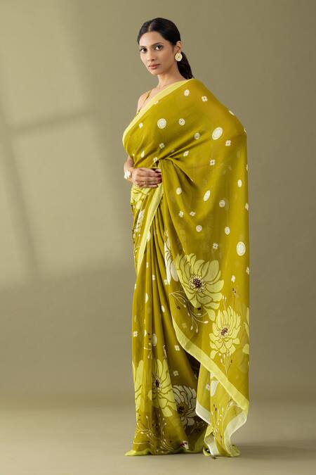 Thee Modern Roots Green Georgette Sequins, Pearls Flower Motif Print Saree Online at Aza Fashions Thee Modern Roots_Green Georgette Sequins, Pearls Flower Motif Print Saree _Online_at_Aza_Fashions