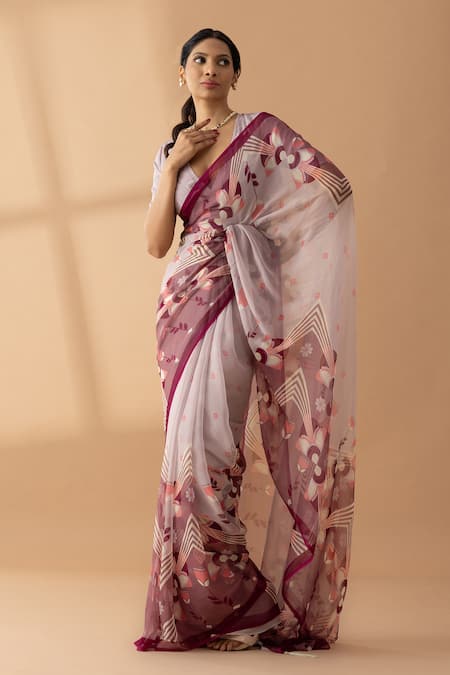 Thee Modern Roots Mystical Print Saree 