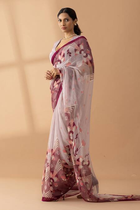 Thee Modern Roots Purple Chiffon Mystical Print Saree Online at Aza Fashions Thee Modern Roots_Purple Chiffon Mystical Print Saree _Online_at_Aza_Fashions