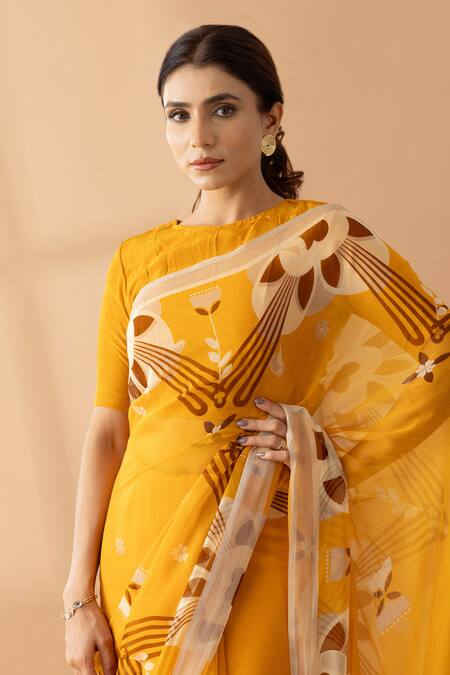 Shop Thee Modern Roots Yellow Chiffon Contrast Abstract Mountain Print Saree Online at Aza Fashions Shop_Thee Modern Roots_Yellow Chiffon Contrast Abstract Mountain Print Saree _Online_at_Aza_Fashions