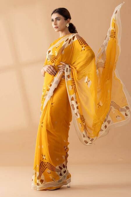 Thee Modern Roots Yellow Chiffon Contrast Abstract Mountain Print Saree at Aza Fashions Thee Modern Roots_Yellow Chiffon Contrast Abstract Mountain Print Saree _at_Aza_Fashions