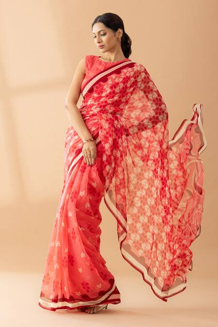 Thee Modern Roots Pink Chiffon Tonal Floral Petal Print Saree Online at Aza Fashions Thee Modern Roots_Pink Chiffon Tonal Floral Petal Print Saree _Online_at_Aza_Fashions
