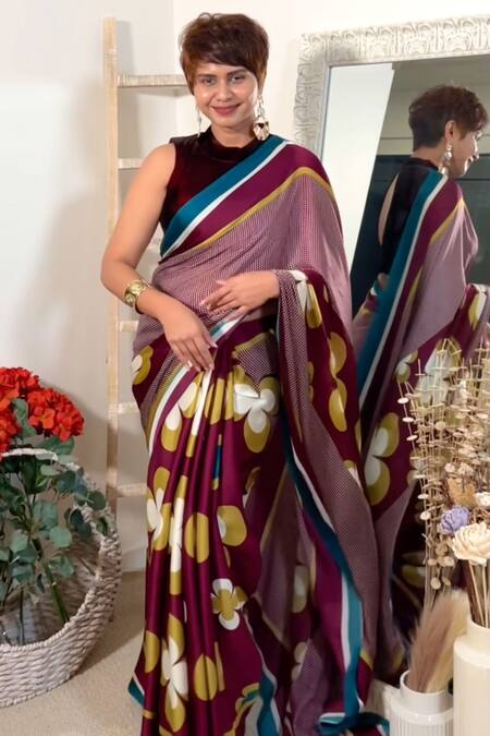 Thee Modern Roots Maroon Satin, Georgette Checkered Print Saree With Unstitched Blouse Piece Online at Aza Fashions Thee Modern Roots_Maroon Satin, Georgette Checkered Print Saree With Unstitched Blouse Piece _Online_at_Aza_Fashions