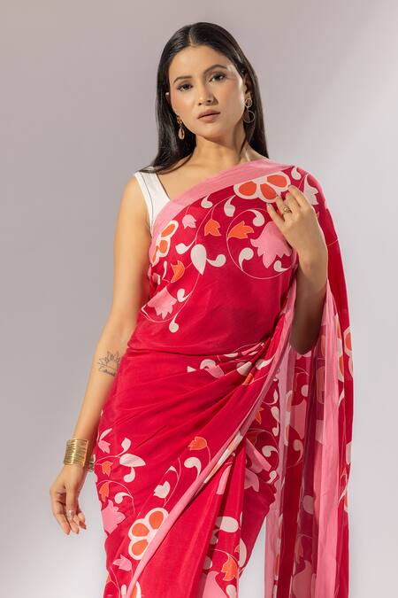 Thee Modern Roots Red Crepe Blossom Print Saree Online at Aza Fashions Thee Modern Roots_Red Crepe Blossom Print Saree _Online_at_Aza_Fashions