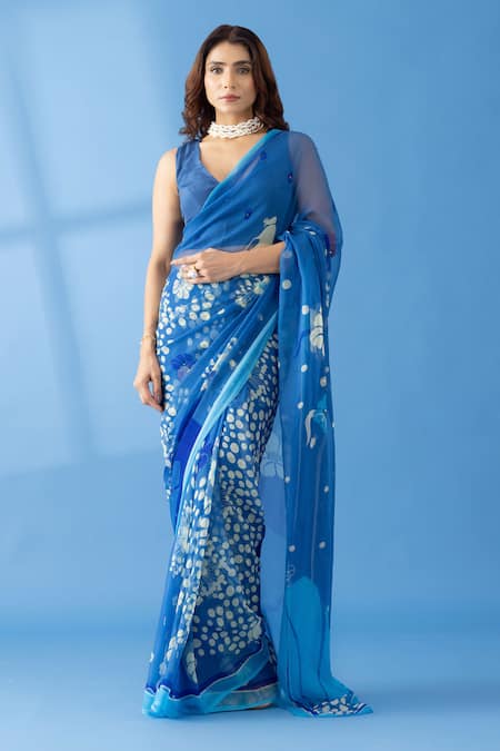 Thee Modern Roots Geometric Print Saree 