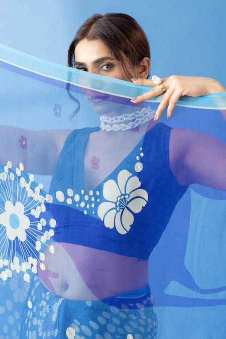 Buy_Thee Modern Roots_Blue Chiffon Sequins, Pearls Geometric Print Saree 