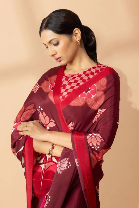 Buy Thee Modern Roots Maroon Crepe Lotus Flower Print Saree Buy_Thee Modern Roots_Maroon Crepe Lotus Flower Print Saree