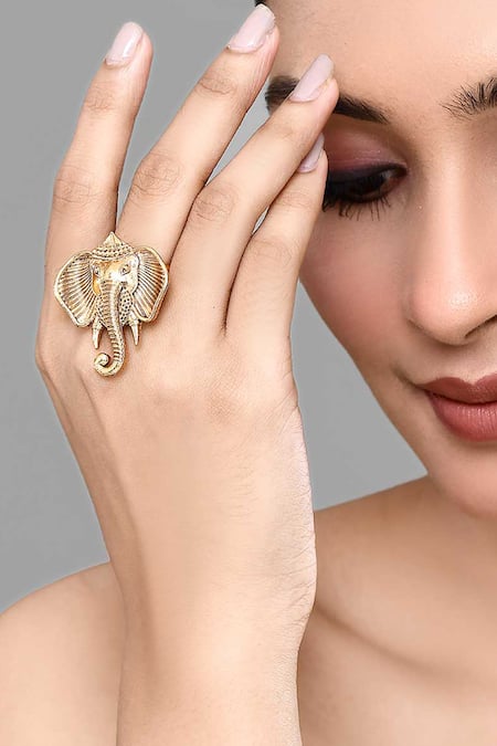 Samyukta Singhania Gajamukh Carved Ring 