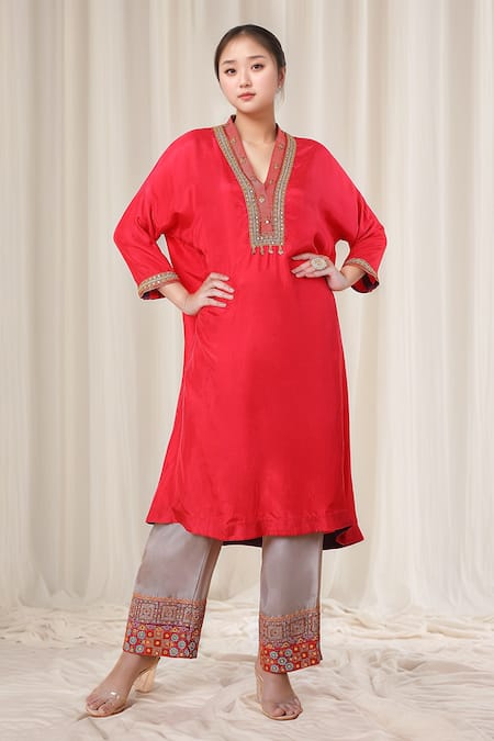 Debyani + Co Neck Embroidered Kurta & Pant Set 