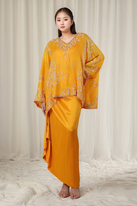 Anamika Khanna Yellow Embroidered Floral Top V Neck Boxy Skirt Set 