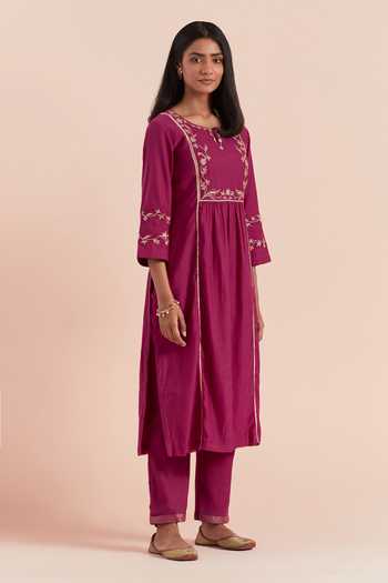 Priya Chaudhary_Pink Chanderi Silk Embroidery Keyhole Neck Floral Veil Kurta With Pant _Online_at_Aza_Fashions