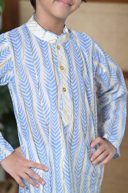 Buy_The Plum Bum_Blue Cotton Leaf Print Kurta _Online_at_Aza_Fashions