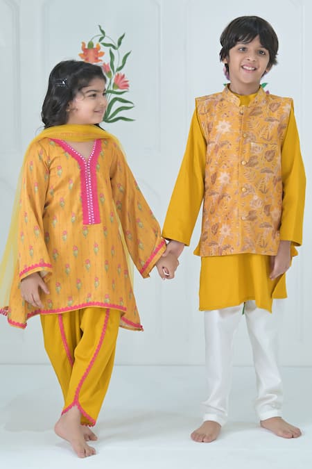 Shop_The Plum Bum_Yellow Satin, Linen, Net Lace, Embroidery, Floral Print Kurta And Tulip Pant Set _at_Aza_Fashions