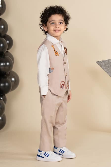 Buy_Little Boys Closet_White Cotton, Polyester Embroidery Animal Waistcoat Set _Online_at_Aza_Fashions