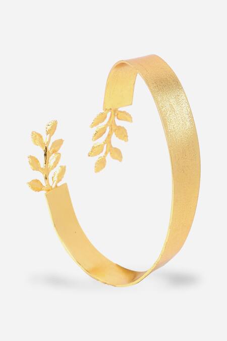 Shop Dugran By Dugristyle Gold Plated Zubairi Leaf Carved Bracelet Online at Aza Fashions Shop_Dugran By Dugristyle_Gold Plated Zubairi Leaf Carved Bracelet _Online_at_Aza_Fashions