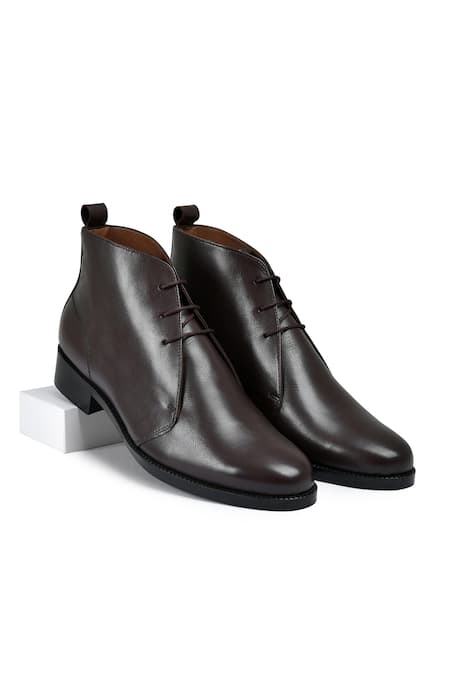 Wednesday Lifestyle Philip Leather Plain Chukka Boots 