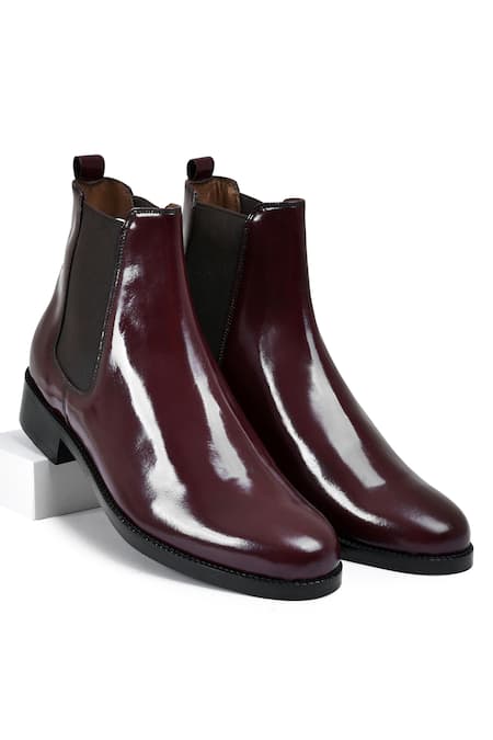 Wednesday Lifestyle Wade Plain Leather Chelsea Boots 