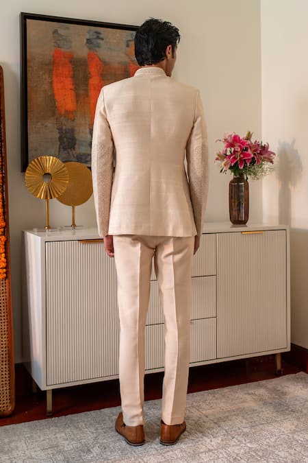 Philocaly Shaan Placement Embroidered Bandhgala 