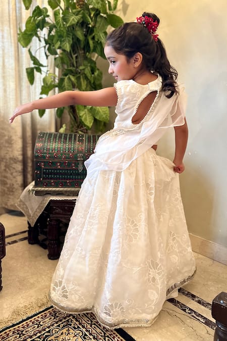 Shop Rage Attire-Sweta Saria Off White Chanderi Silk, Linen Embroidery Floral Cutwork Lehenga Set at Aza Fashions Shop_Rage Attire-Sweta Saria_Off White Chanderi Silk, Linen Embroidery Floral Cutwork Lehenga Set _at_Aza_Fashions