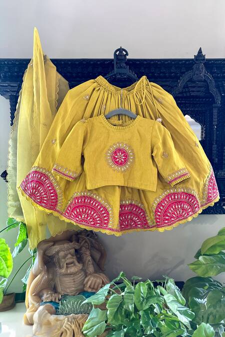 Buy_Rage Attire-Sweta Saria_Yellow Bamboo, Organza Sequins, Embroidery Patti And Dori Lehenga Set 