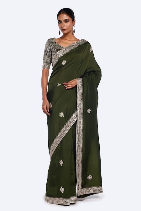 Onaya Zari Embroidered Saree With Blouse 