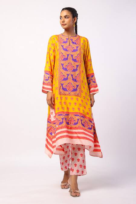 Swati Vijaivargie_Ivory Silk Beads, Embroidery Split Rena Mandala Print Asymmetric Kurta Set _Online_at_Aza_Fashions