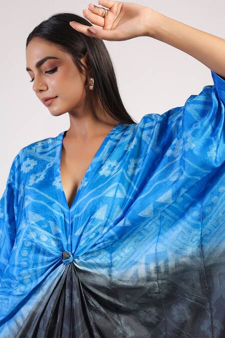 Shop Swati Vijaivargie Black Silk Tribal V Rose Knot Ombre Kaftan Dress Online at Aza Fashions Shop_Swati Vijaivargie_Black Silk Tribal V Rose Knot Ombre Kaftan Dress _Online_at_Aza_Fashions