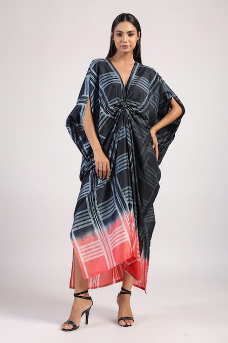 Swati Vijaivargie Black Silk Geometric V Ombre Shibori Kaftan Dress 