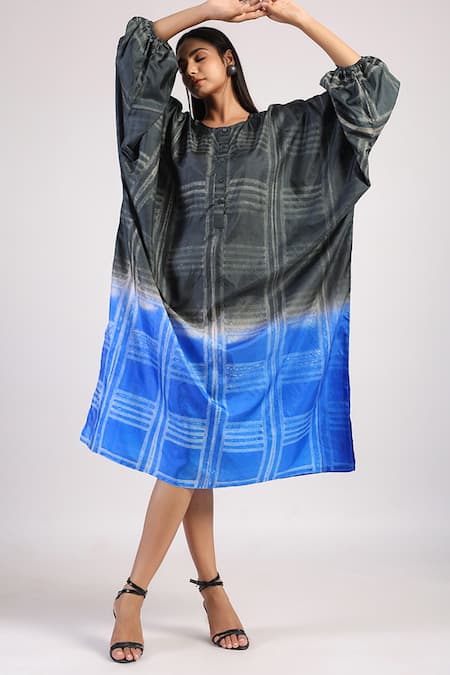 Buy Swati Vijaivargie Black Silk Embroidery Round Neck Geometric Pattern Kaftan Dress Online at Aza Fashions Buy_Swati Vijaivargie_Black Silk Embroidery Round Neck Geometric Pattern Kaftan Dress _Online_at_Aza_Fashions