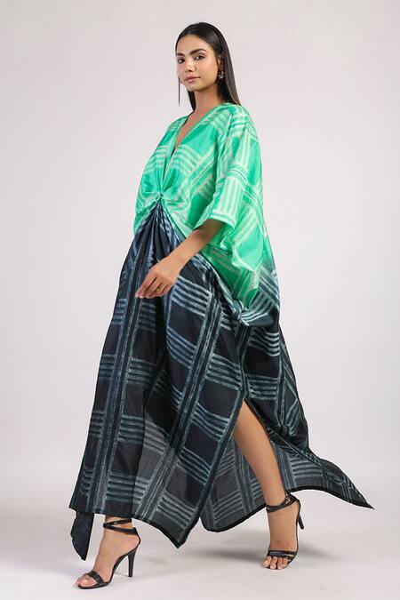 Swati Vijaivargie Black Silk Embroidery V-neck Ombre Side Slit Kaftan Dress Online at Aza Fashions Swati Vijaivargie_Black Silk Embroidery V-neck Ombre Side Slit Kaftan Dress _Online_at_Aza_Fashions