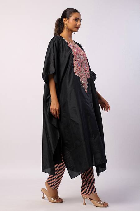 Buy_Swati Vijaivargie_Black Silk Embroidered Resham Round Kaftan With Pant _Online_at_Aza_Fashions