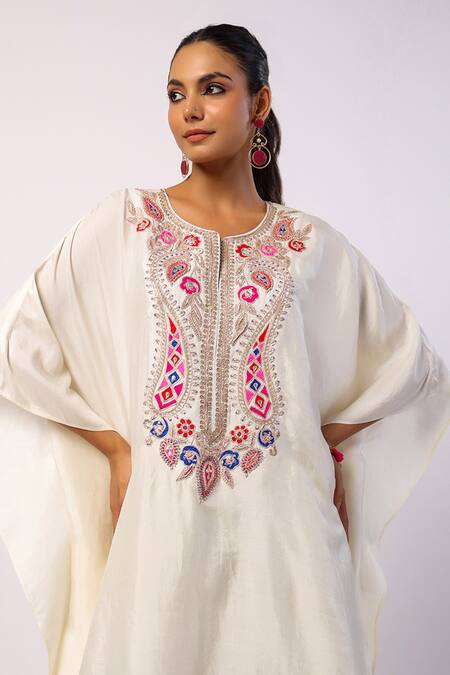 Swati Vijaivargie_Ivory Silk Embroidery Round Neck Resham Kaftan And Gharara Set _at_Aza_Fashions