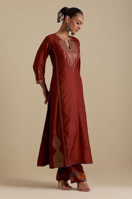 Shop_Kora_Maroon , Organza Sequins, Embroidery, Gota Patti, Zari Round Kurta Set _Online_at_Aza_Fashions