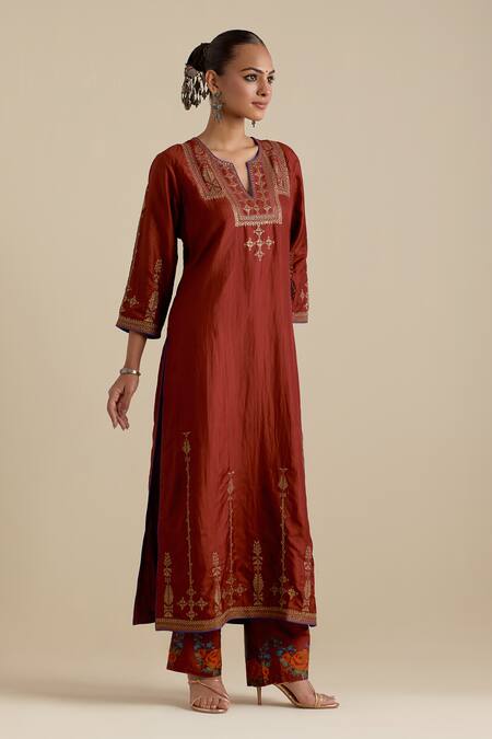 Buy Kora Maroon , Organza Embroidery, Gota Patti, Sequins Round Neck Kurta Set Buy_Kora_Maroon , Organza Embroidery, Gota Patti, Sequins Round Neck Kurta Set