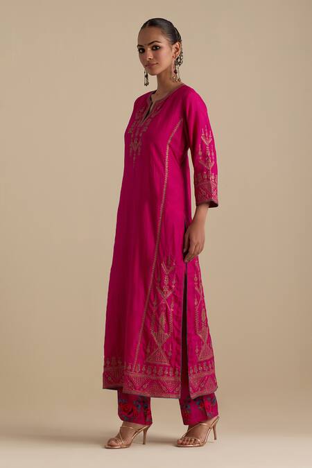 Shop Kora Fuchsia , Organza Sequins, Embroidery, Gota Straight Kurta Pant Set Online at Aza Fashions Shop_Kora_Fuchsia , Organza Sequins, Embroidery, Gota Straight Kurta Pant Set _Online_at_Aza_Fashions