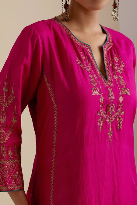 Buy Kora Fuchsia , Organza Sequins, Embroidery, Gota Straight Kurta Pant Set Buy_Kora_Fuchsia , Organza Sequins, Embroidery, Gota Straight Kurta Pant Set