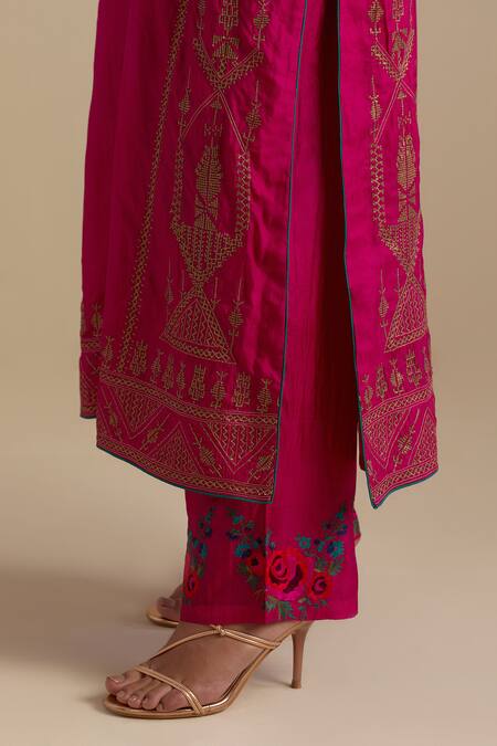 Shop Kora Fuchsia , Organza Sequins, Embroidery, Gota Straight Kurta Pant Set Shop_Kora_Fuchsia , Organza Sequins, Embroidery, Gota Straight Kurta Pant Set
