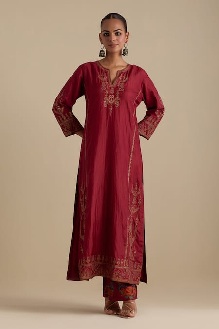 Buy_Kora_Red , Organza Sequins, Gota Patti, Embroidery Zari Straight Kurta Set _Online_at_Aza_Fashions